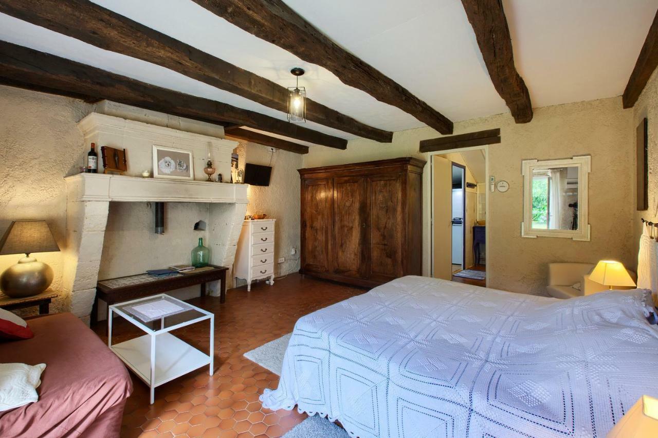 Chambres D'Hotes Noailles Пюиссеген Экстерьер фото